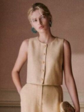 Sezane Crewneck Sleeveless Top